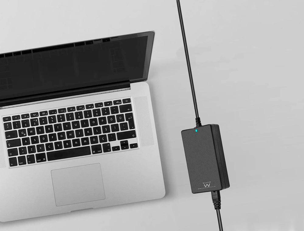 CARREGADOR EWENT AUTOMATICO PEQUENO DE NOTEBOOK DE 90 W 11 TIPS