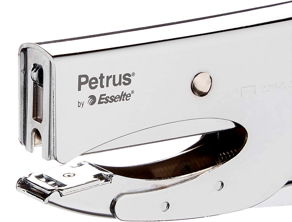 AGRAFADOR PETRUS DE ALICATE 222 METALICO CAPACIDADE 40 FOLHAS USA AGRAFES 22/6-8 E 24/6-8 CROMADO