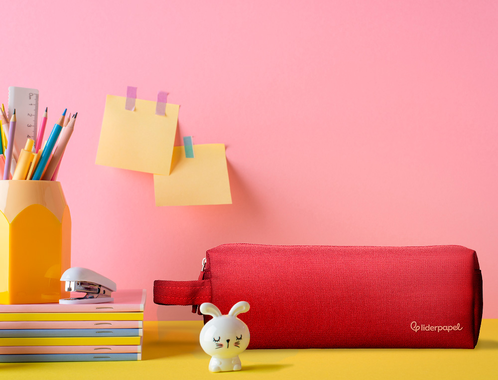 ESTOJO ESCOLAR LIDERPAPEL CLASSIC RETANGULAR COM ASA 2 FECHOS 210X80 MM VERMELHO