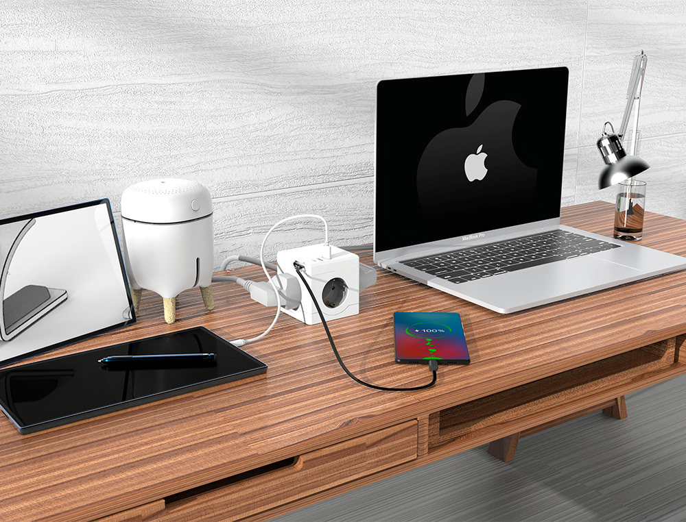 EXTENSAO Q-CONNECT EM CUBO MULTIPLA 6 EM 1 DIRETO PAREDE 3 TOMADAS DE CORRENTE+2 USB+1 USB C 75X75X112MM